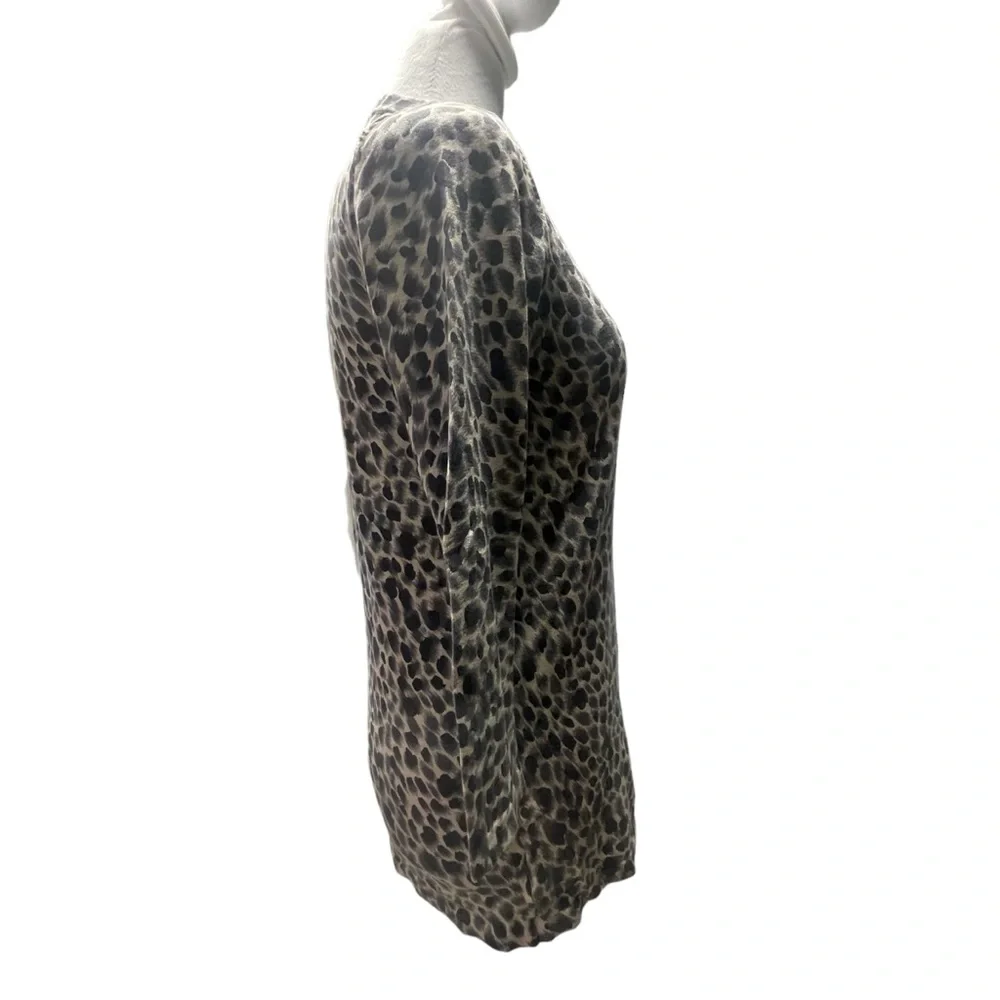 Ann Taylor. Sz XS. Silk Blend. Cheetah Print Cardigan. Excellent Condition 🤩🤩 - Picture 10 of 14